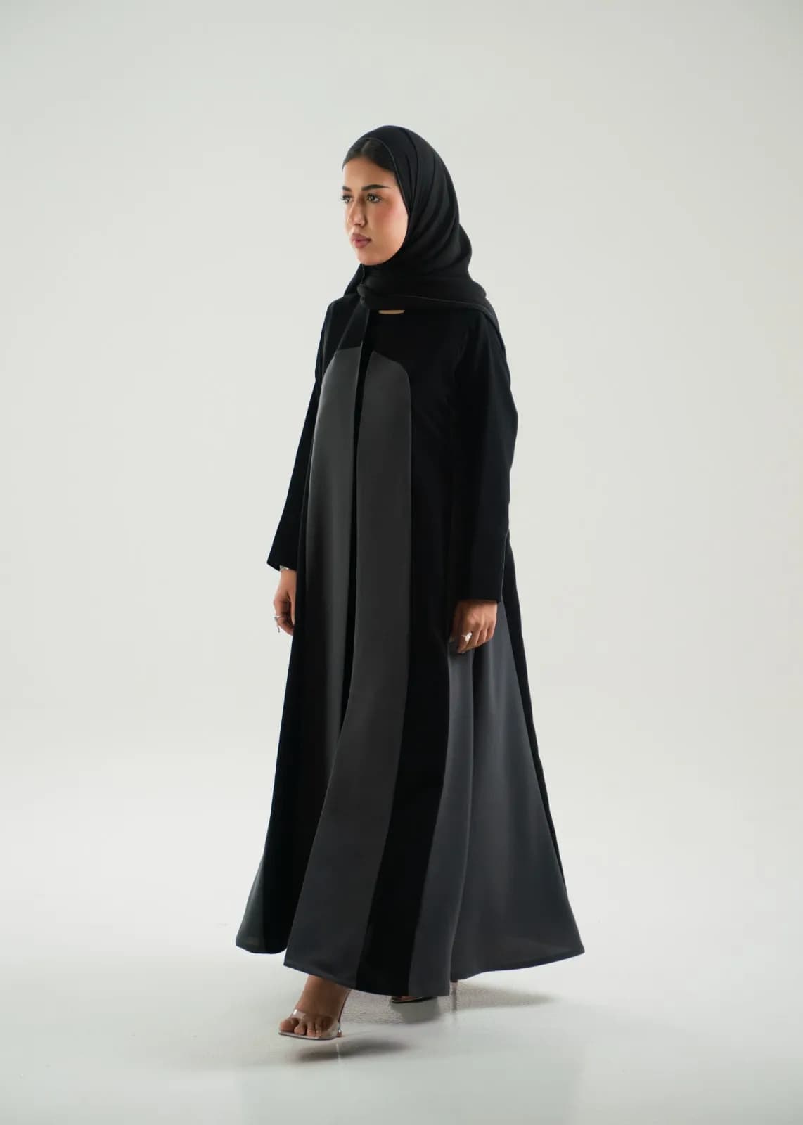 عباية سادة بتصميم ثنائي اللون - 3