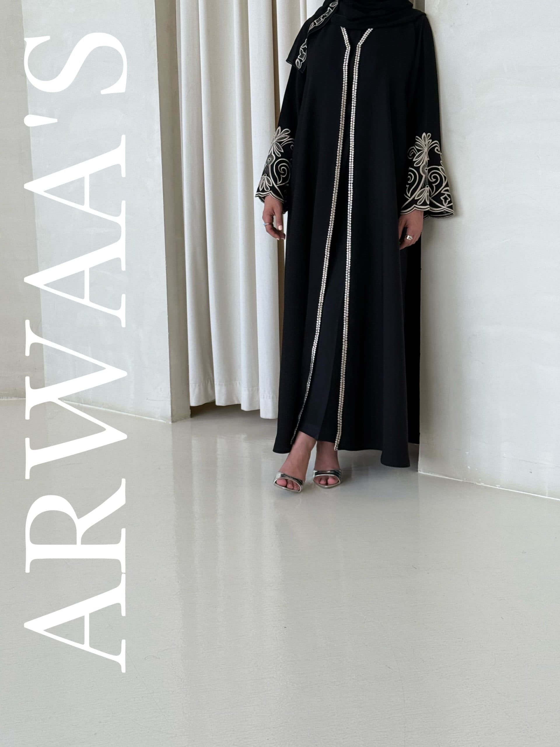 عباية تطريز مع شيلة تطريز