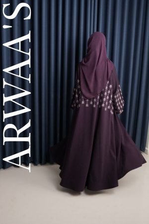 81DCDCAC-000E-4DE8-A42B-53A9AA226FB7 عباية تطريز من الخلف والأمام بلون البنفسجي