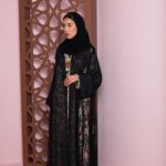 عباية شيفون ودانتيل مع كريستال